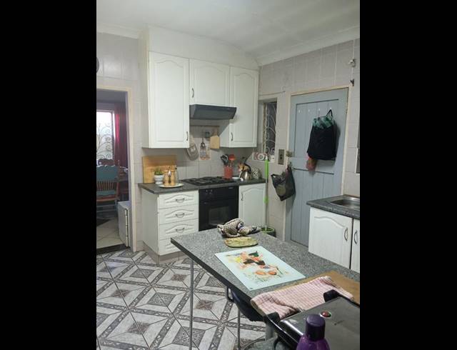 4 BEDROOM PROPERTY TO RENT IN MARLANDS